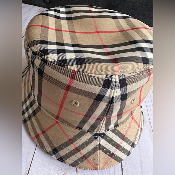 Brand new authentic burberry Vintage Check Technical Cotton Bucket Hat - Picture 7 of 7